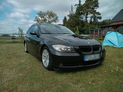 Schwarz Gebraucht 2006 BMW 320 Kombi | 2.800 € (Teuer)