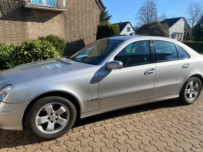 Gebraucht Mercedes E350 Avantgarde 272 PS (200 kW) 2005 Silber Limousine