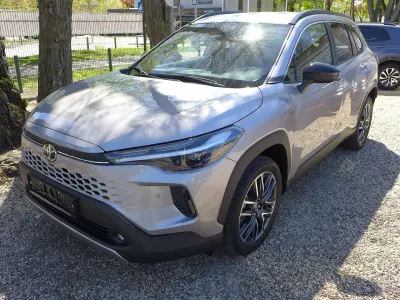 Neu Toyota Corolla Cross Style 178 PS (130 kW) 2026 Metal stream SUV