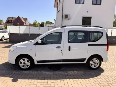 Gebraucht Dacia Dokker Lauréate 116 PS (85 kW) 2017 Weiß Van / Kleinbus