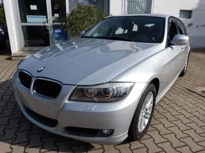 Gebraucht BMW 318 143 PS (105 kW) 2012 Silber Kombi