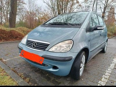 Blau Gebraucht 2003 Mercedes A140 Classic Van / Kleinbus | 2.649 € (Etwas zu teuer)