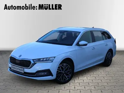 Begagnad Skoda Octavia First Edition 110 HK (80 kW) 2020 Vit Kombi