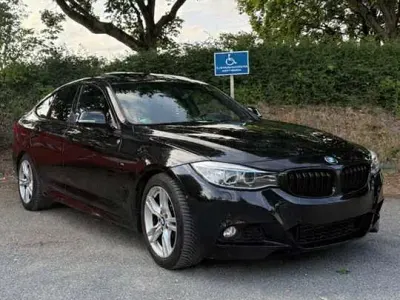 Gebraucht BMW 318 143 PS (105 kW) 2014 Schwarz Kleinwagen