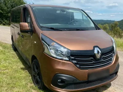 Gebraucht Renault Trafic 150 PS (110 kW) 2014 Braun Van / Kleinbus