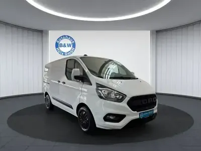 Gebraucht Ford Transit Custom Trend 105 PS (77 kW) 2021 Frostweiß Van / Kleinbus