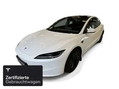 Gebraucht Tesla Model 3 RWD 283 kW (385 PS) 2023 Pearl white multicoat Limousine
