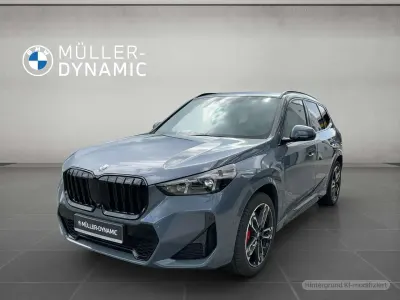 Gebraucht BMW X1 M Sport 163 PS (119 kW) 2025 Storm bay metallic SUV