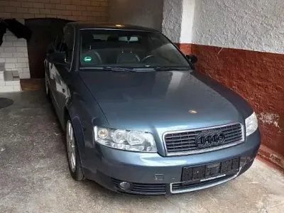 Gebraucht Audi A4 S-Line 150 PS (110 kW) 2004 Grau Limousine