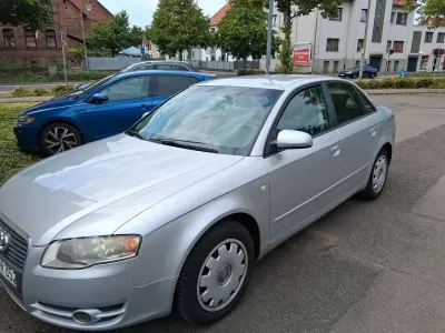 Gebraucht Audi A4 102 PS (75 kW) 2005 Silber Limousine