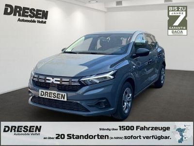 Gebraucht Dacia Sandero Essentiel 91 PS (66 kW) 2022 Grau Kleinwagen