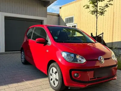 Gebraucht VW up! 75 PS (55 kW) 2012 Rot Kleinwagen