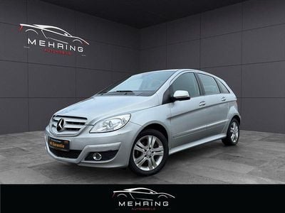 Gebraucht Mercedes B180 116 PS (85 kW) 2011 Silber Van / Kleinbus