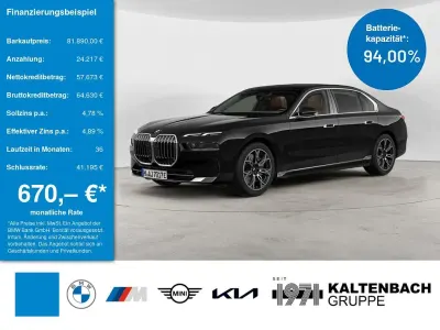 Gebraucht BMW 750e Sport Line 489 PS (359 kW) 2023 Saphirschwarz Limousine