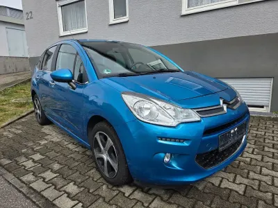 Gebraucht Citroën C3 SELECTION 99 PS (72 kW) 2016 Blau Limousine