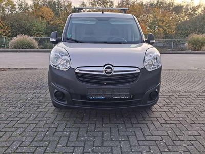 Gebraucht Opel Combo Edition 95 PS (69 kW) 2018 Silber Van