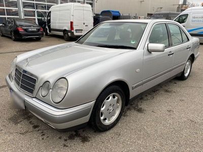 gebraucht Mercedes E230 ELEGANCE Elegance