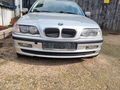 gebraucht BMW 320 i -