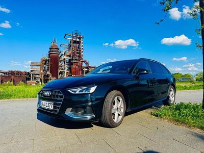 Schwarz Gebraucht 2021 Audi A4 Ambiente Kombi | 23.900 €