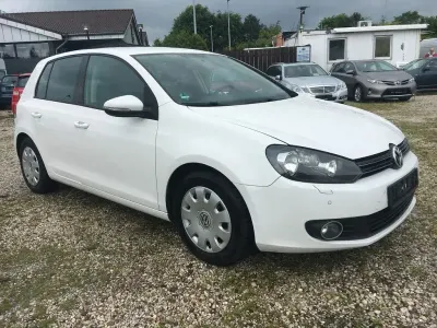 Gebraucht VW Golf VI Comfortline 122 PS (89 kW) 2009 Weiß Limousine