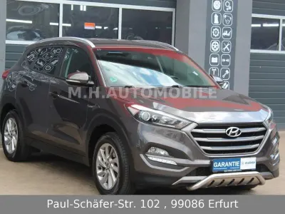 Gebraucht Hyundai Tucson Intro Edition 177 PS (130 kW) 2015 Braun SUV