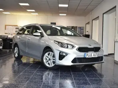 Używany Kia Ceed Sportswagon Vision 116 KM (85 kW) 2020 Srebrny Kombi