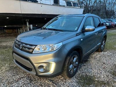 Grau Gebraucht 2018 Suzuki Vitara Active SUV | 9.200 € (Fairer Preis)