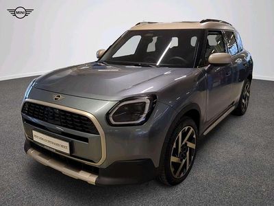 Second-hand Mini Countryman Favoured 170 CP (125 kW) 2025 Verde SUV