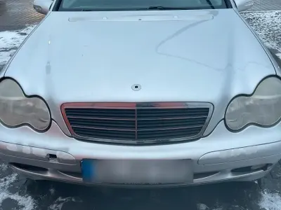 Second-hand Mercedes C220 143 CP (105 kW) 2001 Argintiu Break