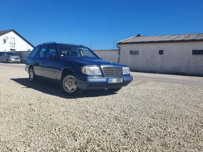 Gebraucht Mercedes 320 220 PS (161 kW) 1993 Blau Kombi