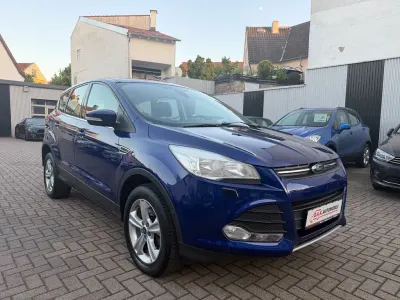 Gebraucht Ford Kuga SYNC Edition 140 PS (102 kW) 2015 Blau SUV
