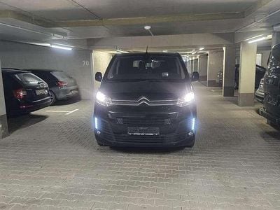 Schwarz Gebraucht 2018 Citroën Spacetourer Shine Van / Kleinbus | 13.000 € (Superpreis)