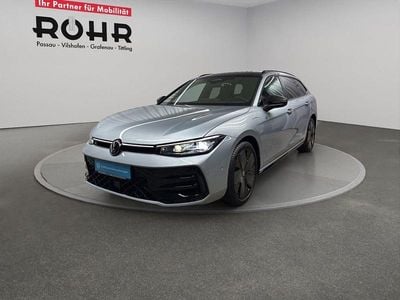 Gebraucht VW Passat IQ Drive 177 PS (130 kW) 2024 Oyster silver metallic / grena Kombi