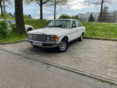 Gebraucht Mercedes 300 125 PS (91 kW) 1985 Weiß Limousine