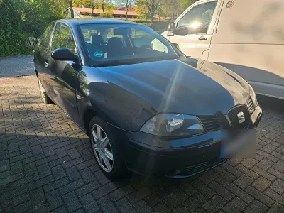 Second-hand Seat Ibiza 75 CP (55 kW) 2004 Negru Hatchback