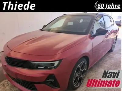 Gebraucht Opel Astra Ultimate 131 PS (96 kW) 2024 Chili rot metallic Kleinwagen