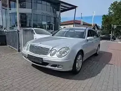 Gebraucht Mercedes E280 231 PS (169 kW) 2005 Silber Kombi