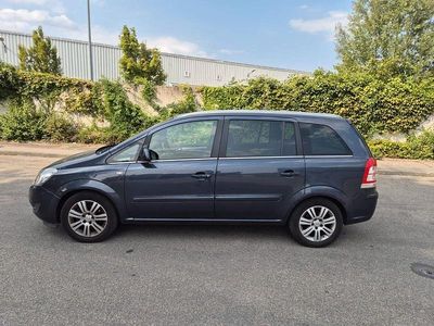 Blau Gebraucht 2011 Opel Zafira Design Edition Van / Kleinbus | 3.499 € (Fairer Preis)