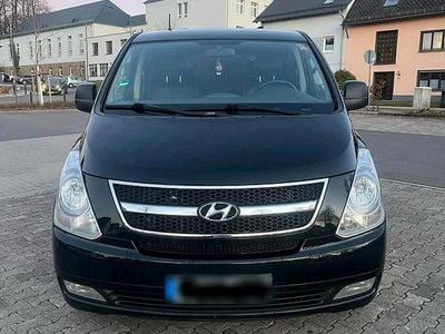 Usata Hyundai H-1 170 CV (125 kW) 2012 Nero Monovolume