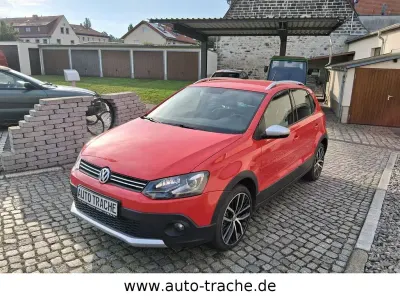 Gebraucht VW Polo Cross 105 PS (77 kW) 2014 Flashrot Kleinwagen