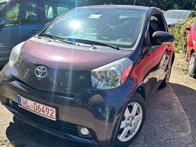Toyota iQ