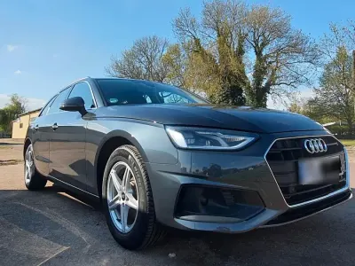 Używany Audi A4 163 KM (119 kW) 2022 Szary Kombi