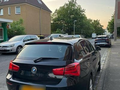 Gebraucht BMW 116 Advantage 116 PS (85 kW) 2016 Schwarz Kleinwagen