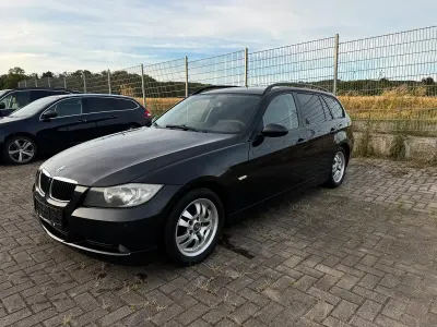 Gebraucht BMW 320 163 PS (119 kW) 2006 Schwarz Kombi