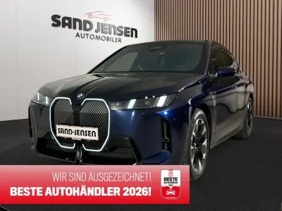 Gebraucht BMW iX Comfort Edition 400 kW (544 PS) 2025 Tanzanit blau metallic SUV