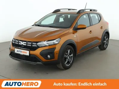 Gebraucht Dacia Sandero Expression 91 PS (66 kW) 2024 Orange Kleinwagen
