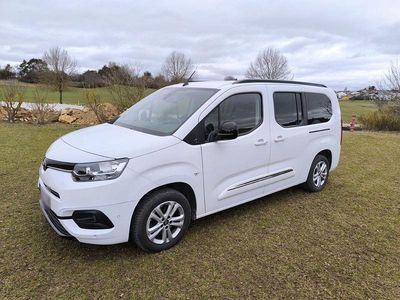 Gebraucht Toyota Proace City City 131 PS (96 kW) 2023 Weiß Van / Kleinbus