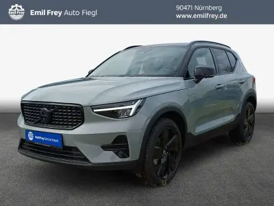 Neu Volvo XC40 Plus 163 PS (119 kW) 2026 Weiß SUV