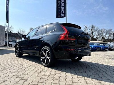 Gebraucht Volvo XC60 R-Design 398 PS (292 kW) 2022 Onyx black / metallic SUV