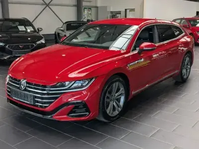 Gebraucht VW Arteon R-line 200 PS (147 kW) 2023 Rot Limousine